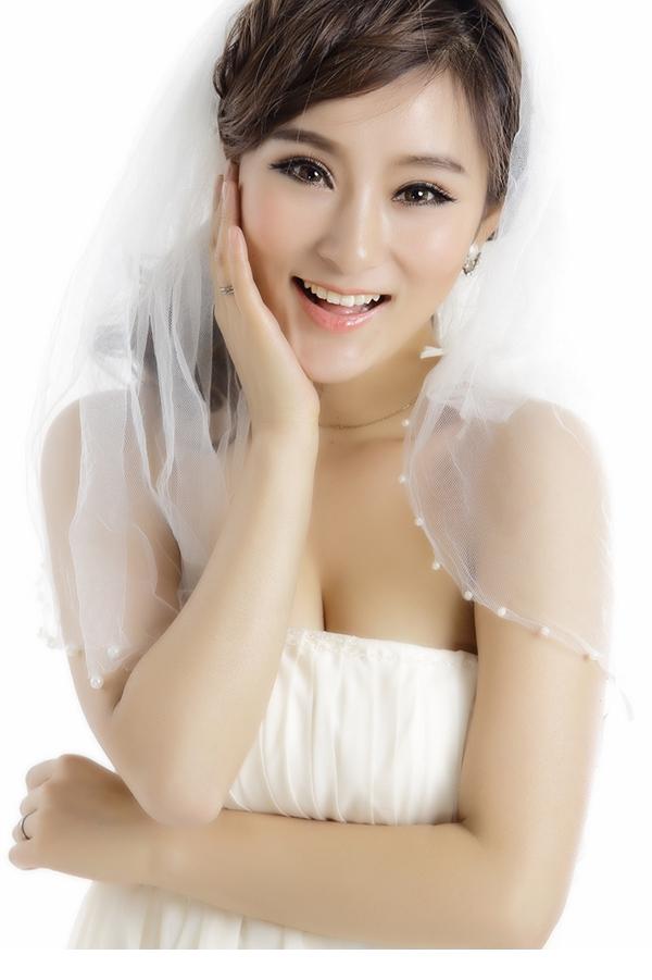 美女模特性感裸色出镜