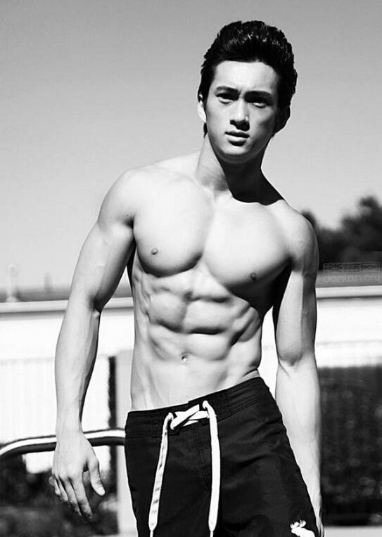 帅气中国男模sonnie nye肌肉照片