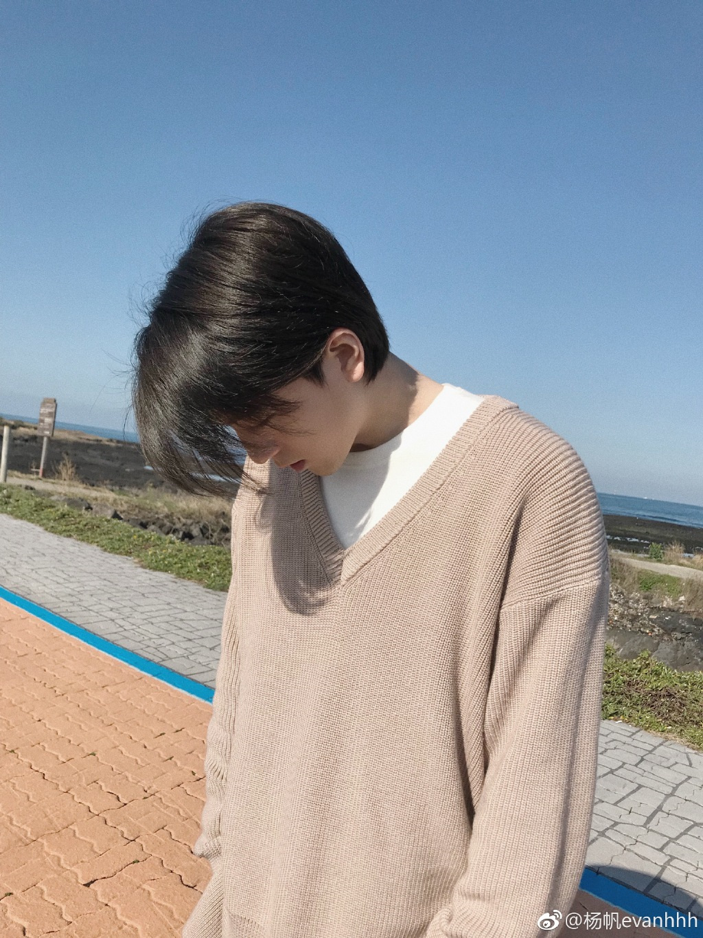 小鲜肉帅哥hit5杨帆最新海边写真图片