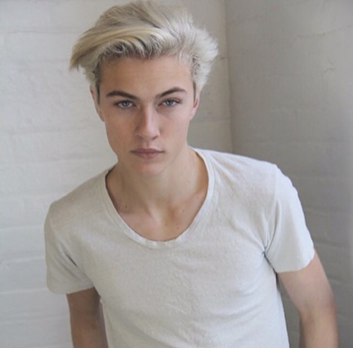 欧美帅哥男模lucky blue smith 壁纸图片