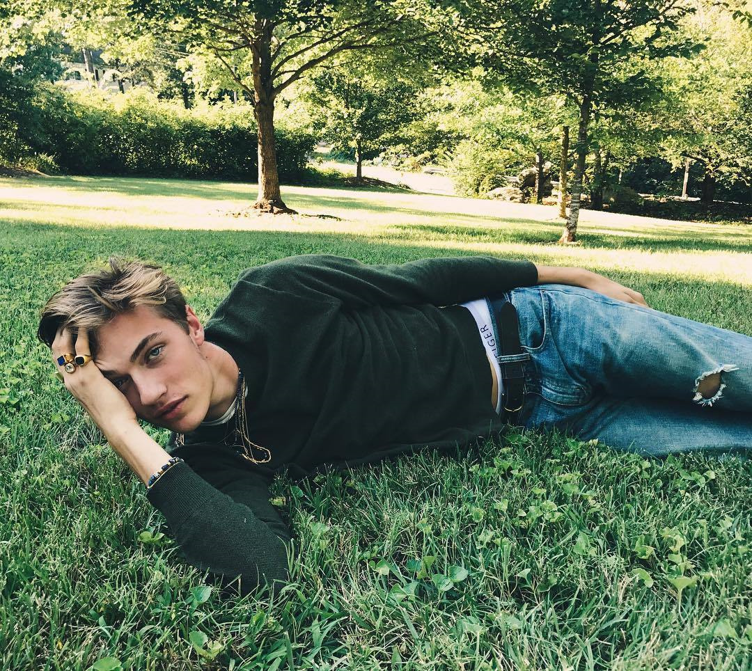 欧美帅哥男模lucky blue smith 壁纸图片