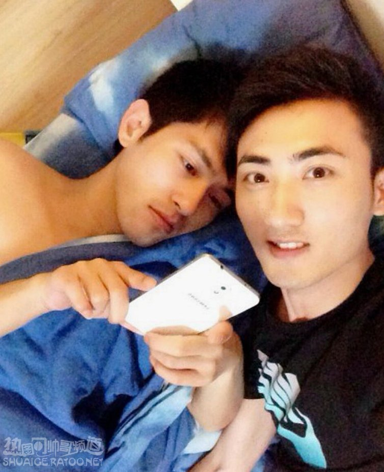 小鲜肉帅哥和帅哥搞基写真图片