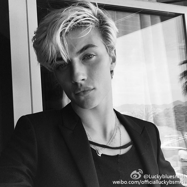 欧美男模lucky blue smith帅气写真图片