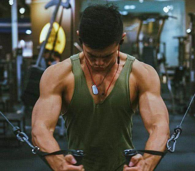 性感的中国男模帅哥肌肉图片艺术写真