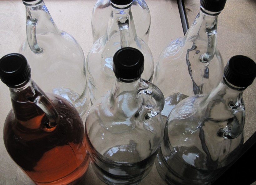 透明玻璃瓶特写图片(11张)
