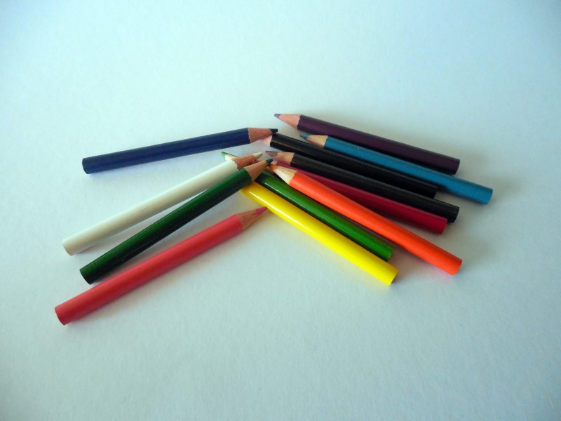五颜六色的彩色铅笔图片(16张)