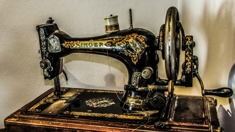 老式缝纫机图片(10张)