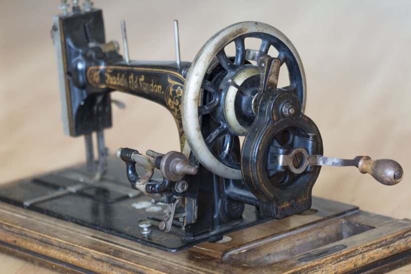 古老的缝纫机图片(15张)