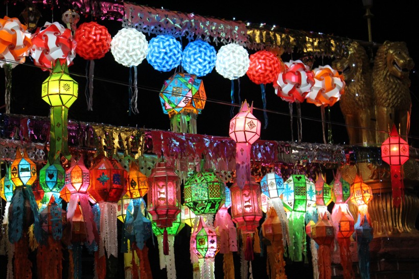 五颜六色的花灯图片(12张)
