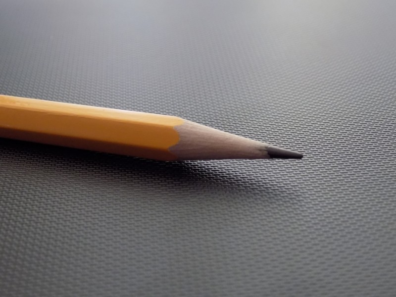 又细又长的铅笔图片(12张)
