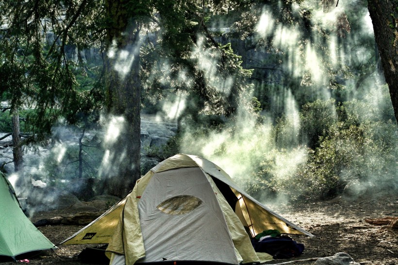 野外的宿营帐篷图片(18张)