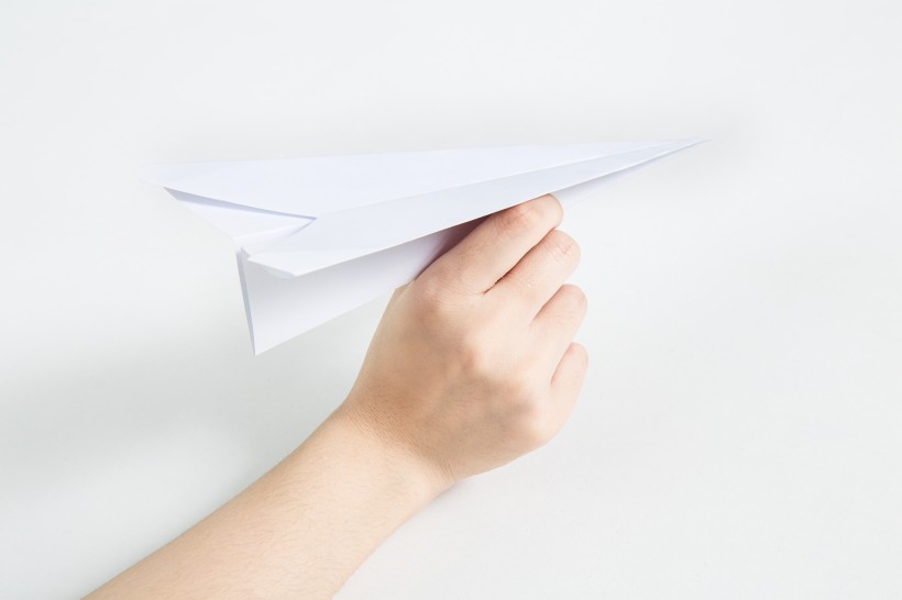 伴随童年梦想的纸飞机图片(10张)
