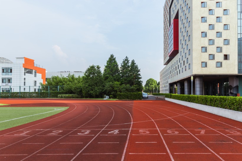 学校操场塑胶跑道图片(12张)