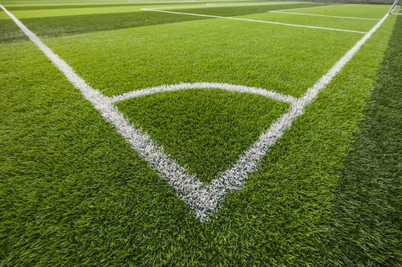 绿色开阔的足球场图片(9张)