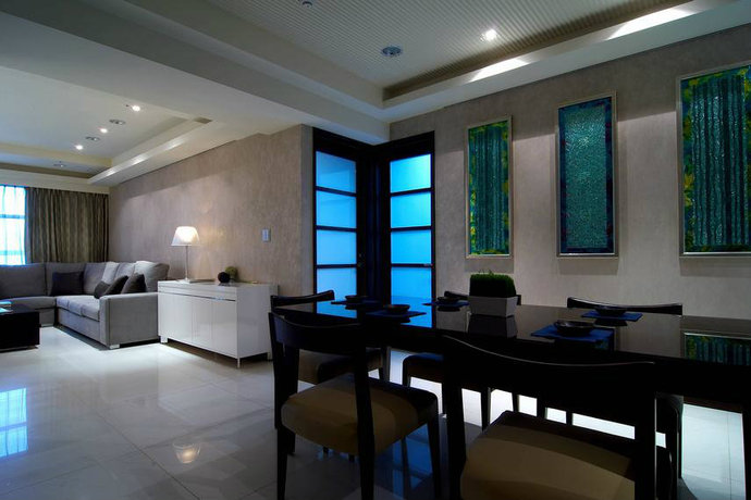 130平米二居室现代简约客厅背景墙设计效果图