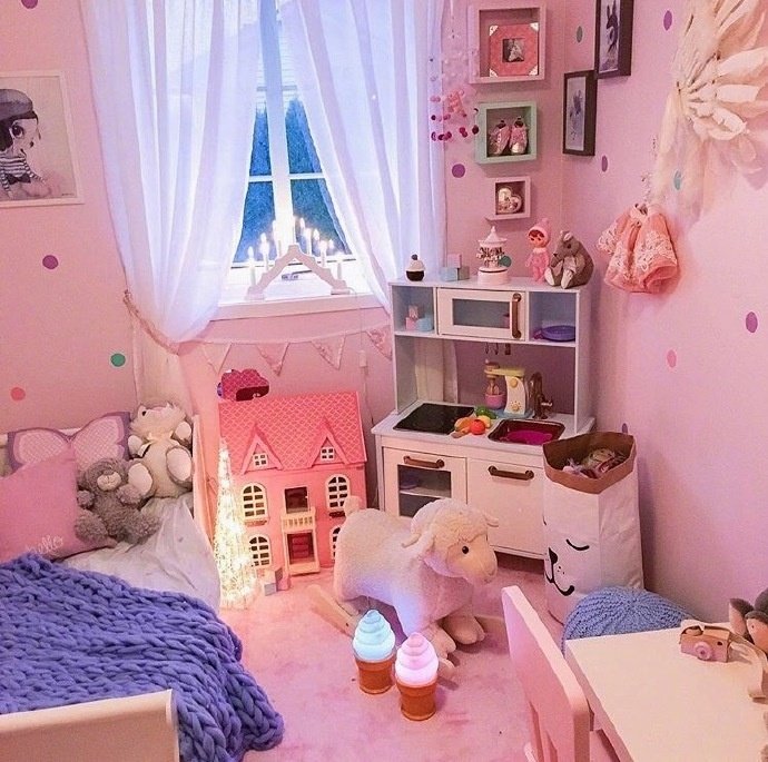 粉系温馨小仙女房间设计