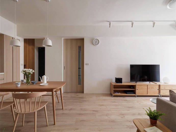 现代极简风三居室，清新原木温暖舒适的家
