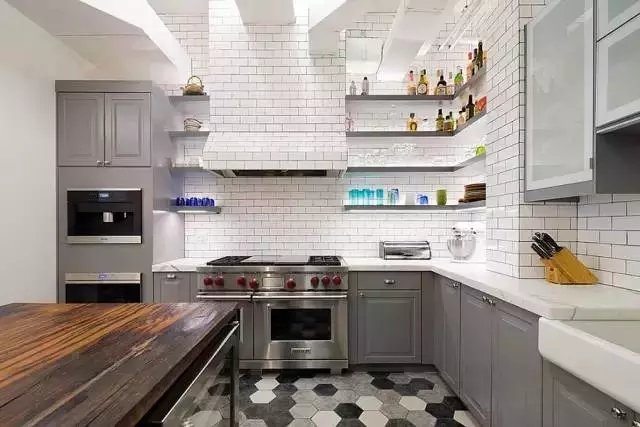 灰色系厨房设计案例
