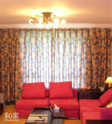客厅窗帘好看的装修设计图片