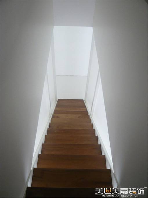 现代现代风格别墅楼梯设计方案