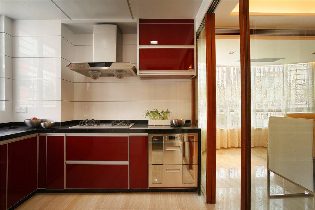 现代简约厨房设计案例展示
