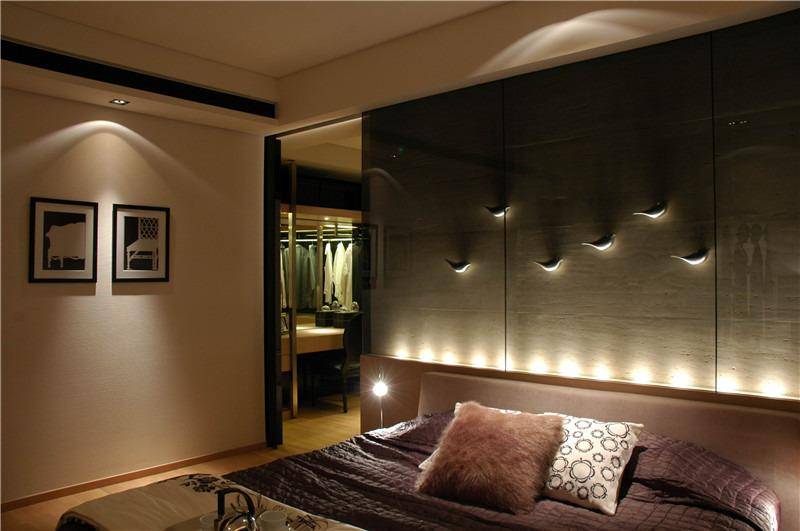 现代简约卧室背景墙设计案例