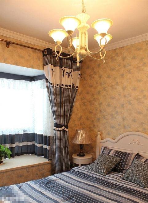 卧室窗帘壁纸设计方案