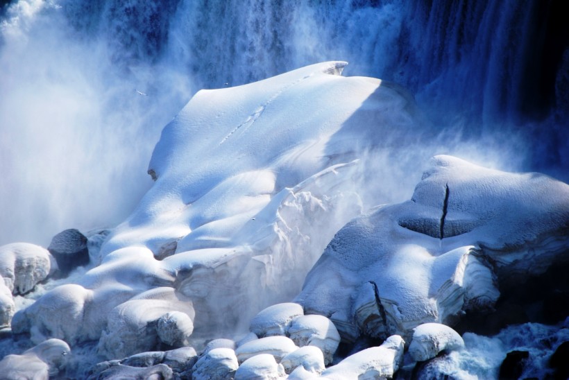 美丽的冰川景色图片(9张)
