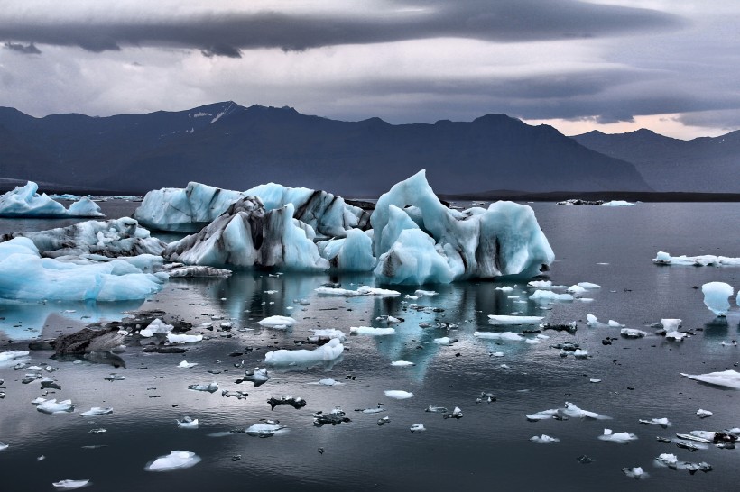 壮美的冰川图片(16张)