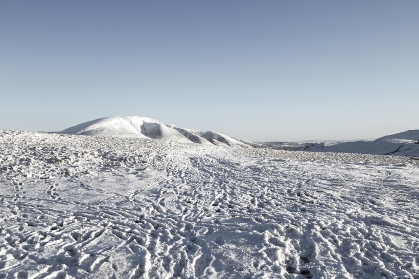 高山冬季冰雪风景图片(14张)