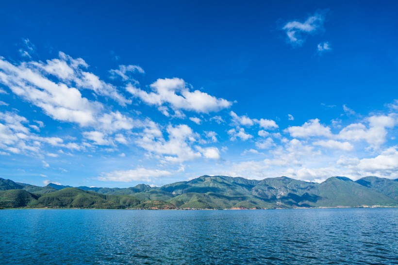 泸沽湖之布瓦岛风景图片(18张)