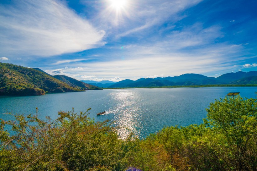 泸沽湖之布瓦岛风景图片(18张)