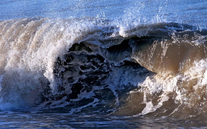 大海海浪浪花图片(15张)