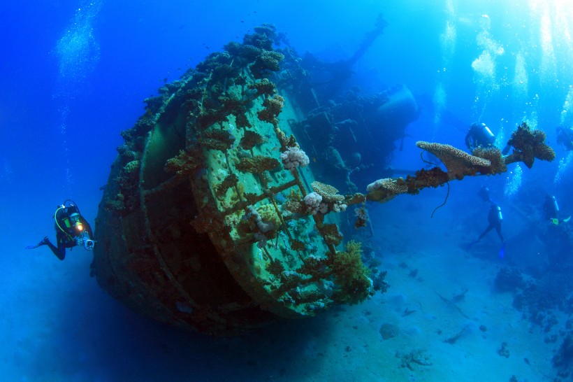海底沉船景色图片(6张)