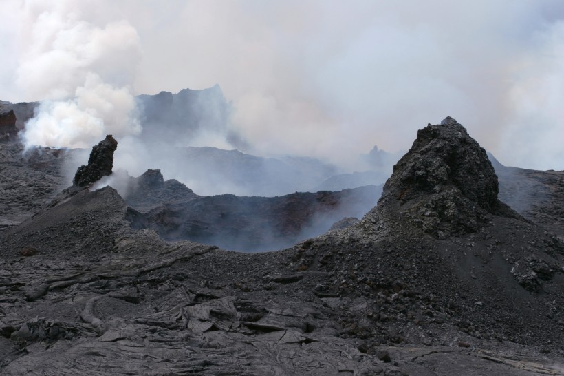 火山和岩浆风景图片(15张)