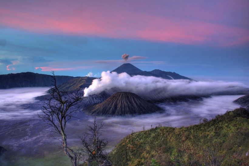 震撼的火山喷发图片(10张)