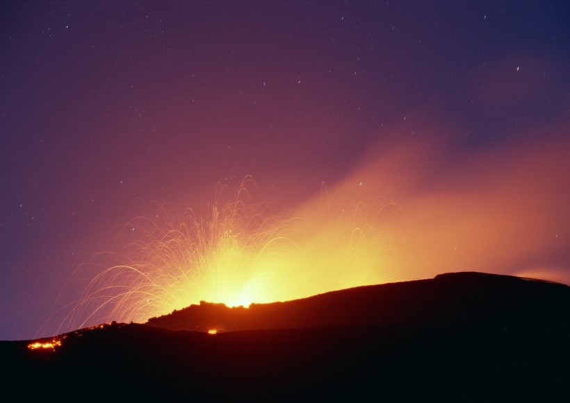 火山岩浆图片(28张)