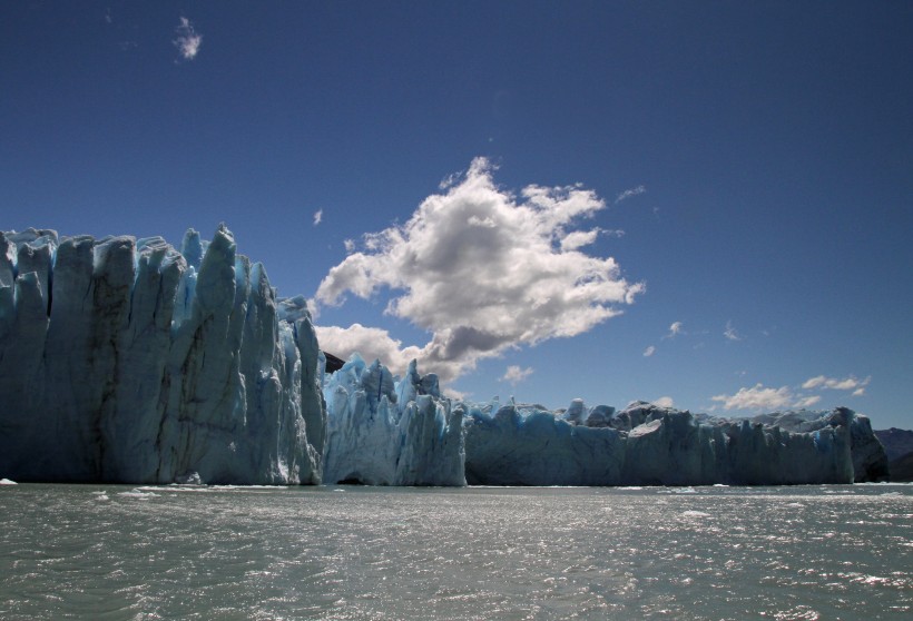 佩里托莫雷诺冰川图片(13张)