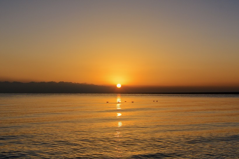 青海湖日出风光图片(10张)