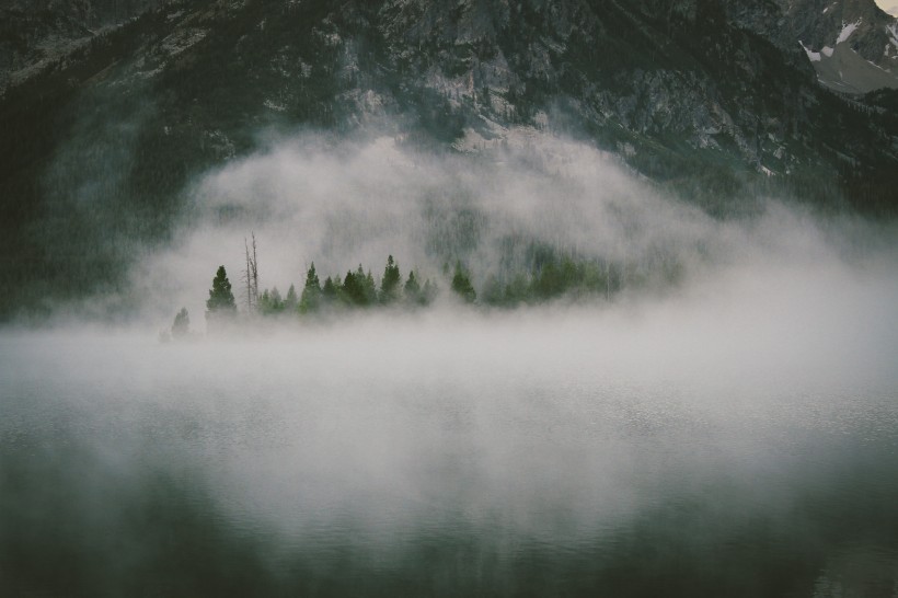 山间的雾图片(10张)