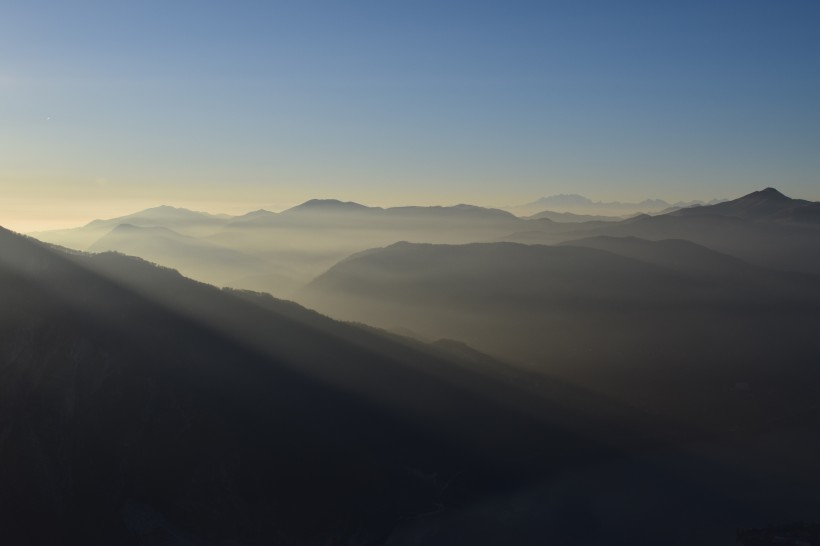 山脉风景图片(17张)