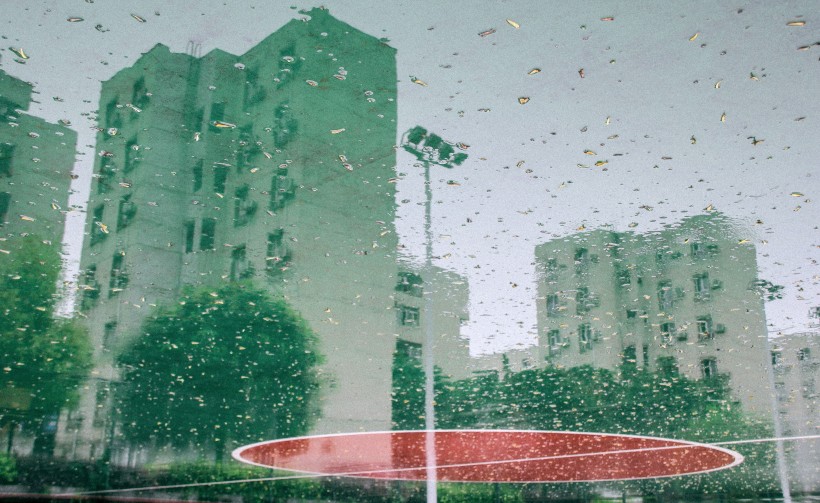 唯美的下雨天的图片(10张)