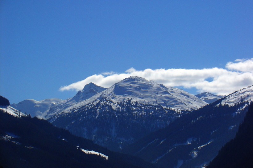 秀丽的雪山图片(14张)