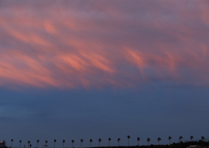 夕阳下的云彩图片(21张)
