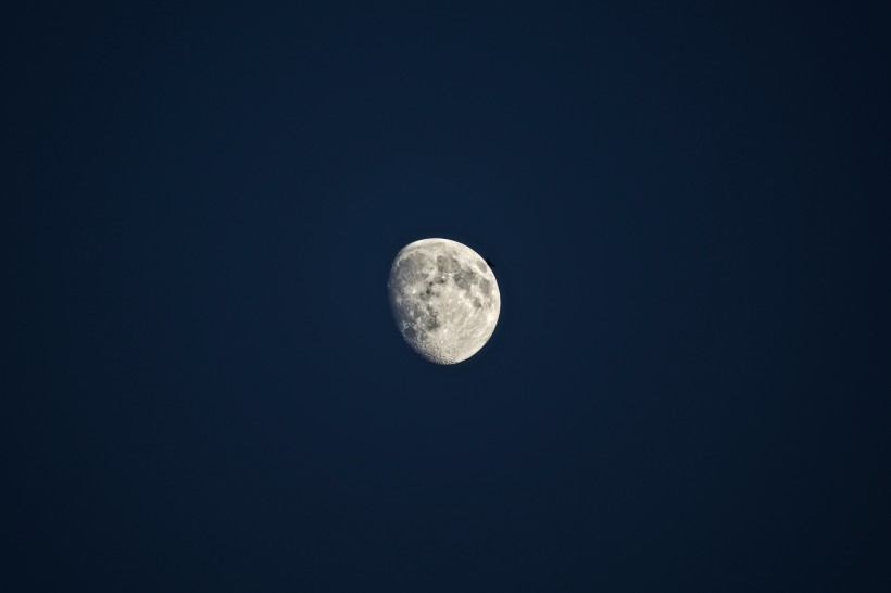 被遮挡住的月球图片(12张)