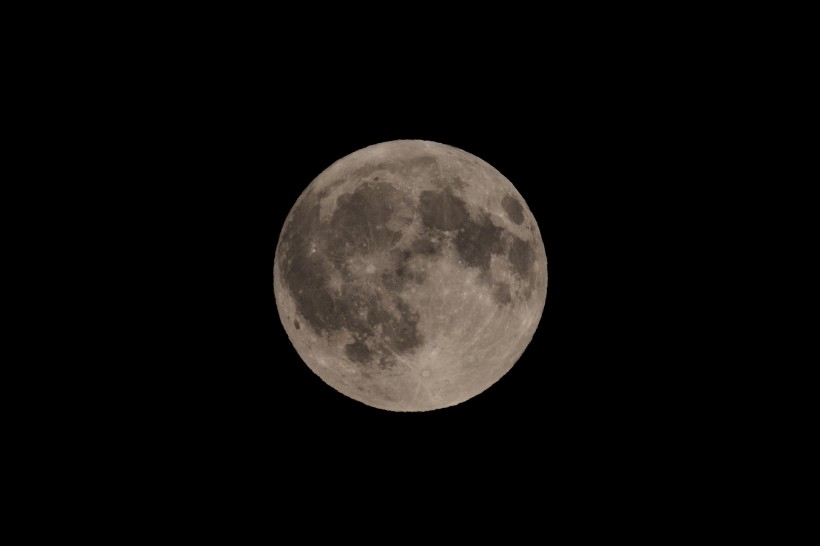 美丽的月球图片(12张)