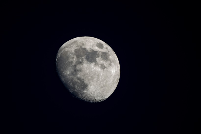 被遮挡住的月球图片(12张)