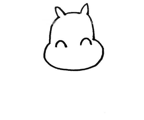 第三步：接着用弧线画出它的耳朵和鼻子。