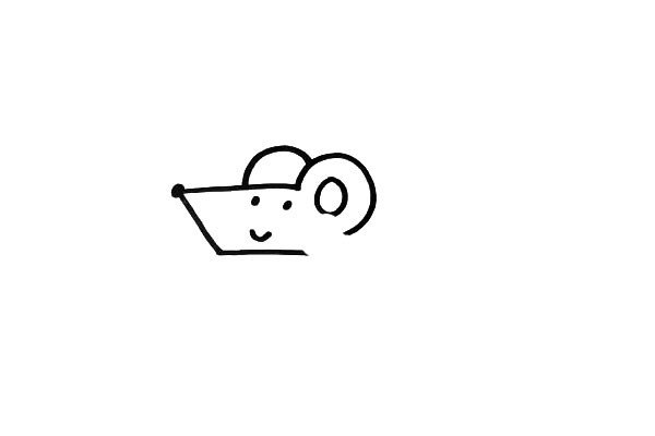 1.卡通人物都是先从头部画起，小老鼠也不例外。