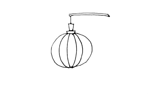 第四步：在圆形里面，画上左右对称的弧线，作为灯笼的结构。
